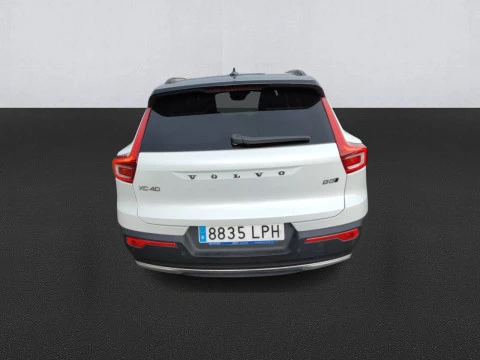 Volvo XC40 2.0 B5 G AWD R-Design Auto