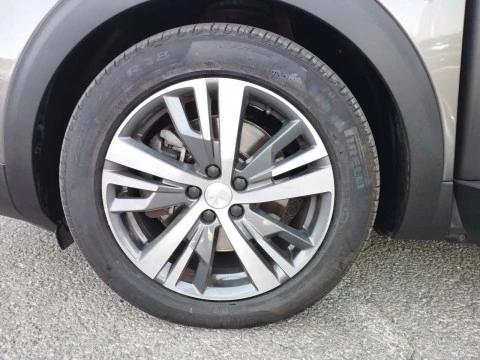 Peugeot 3008 Hybrid 225 e-EAT8 GT