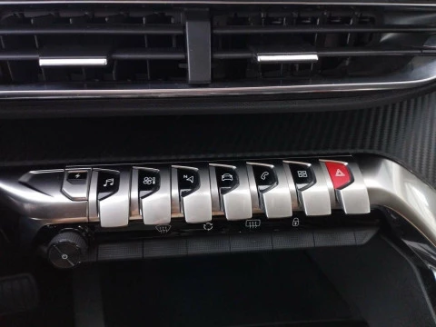 Peugeot 3008 Hybrid 225 e-EAT8 GT