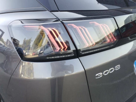 Peugeot 3008 Hybrid 225 e-EAT8 GT