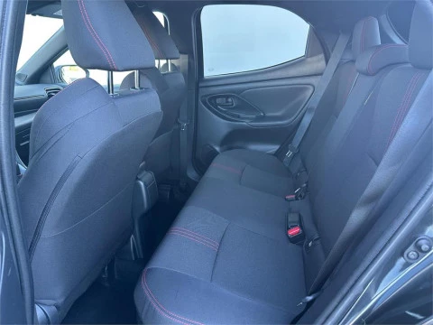 Toyota Yaris 5 Puertas GR SPORT 120H Automático (e-CVT)