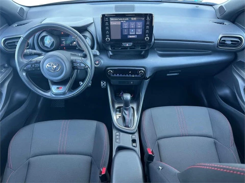 Toyota Yaris 5 Puertas GR SPORT 120H Automático (e-CVT)