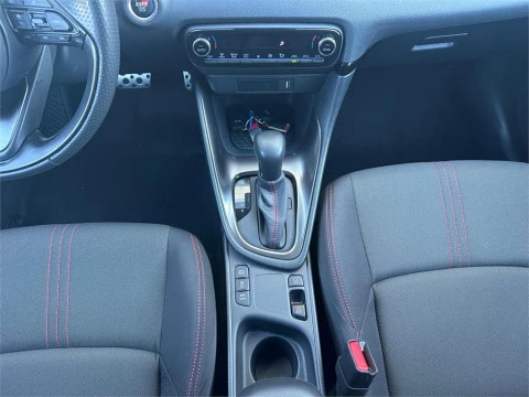 Toyota Yaris 5 Puertas GR SPORT 120H Automático (e-CVT)