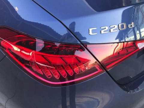 Mercedes-Benz Clase C  220 d Berlina