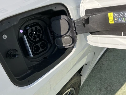 BMW iX1 eDrive20 150 kW (204 CV)