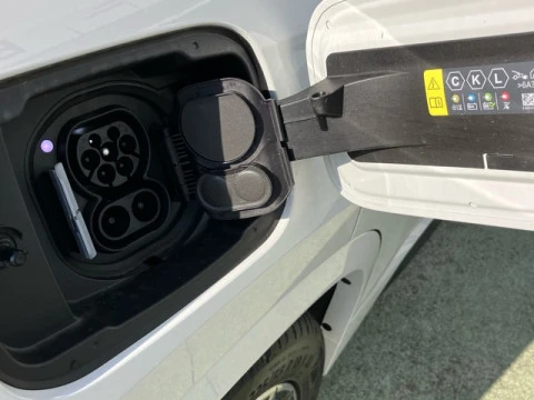 BMW iX1 eDrive20 150 kW (204 CV)
