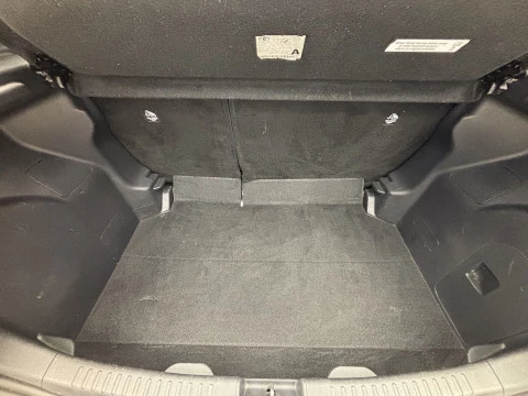 Toyota Yaris 1.5 120H Business Plus