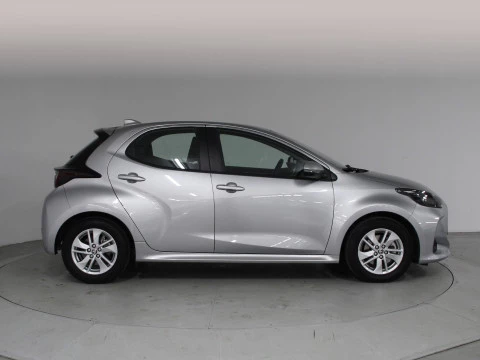 Toyota Yaris 1.5 120H Business Plus