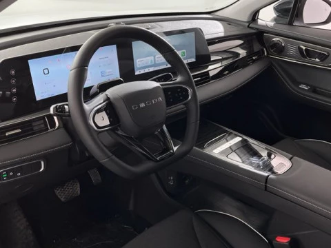 Omoda 5 HEV Pure 1.5 TGDI 165kW (224CV)