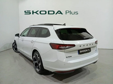 Skoda Superb 1.5 TSI iV P-HEV Sportline DSG 150 kW (204 CV)