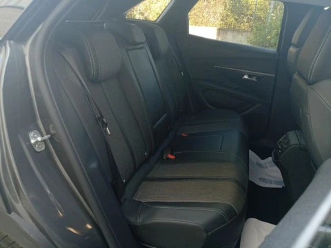 Peugeot 3008 Hybrid 225 e-EAT8 Allure