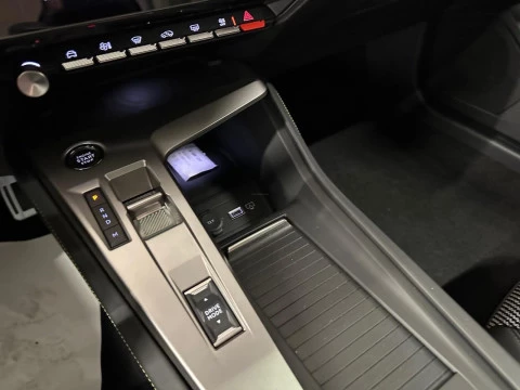 Peugeot 308 5P GT Hybrid MHEV 145 e-DCS6