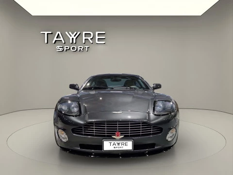 Aston Martin Vanquish S V12