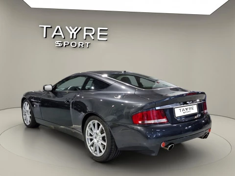 Aston Martin Vanquish S V12
