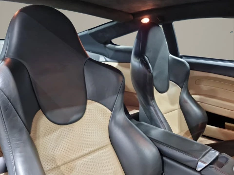 Aston Martin Vanquish S V12