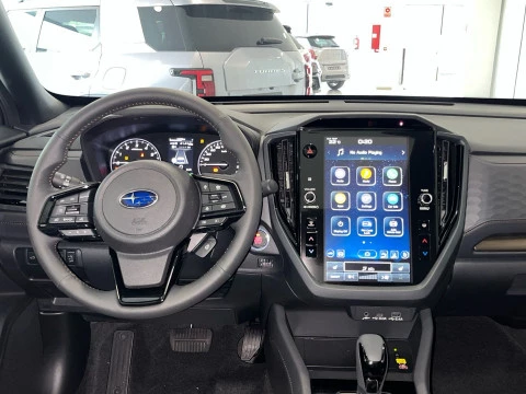 Subaru Forester 2.0i Hybrid Touring