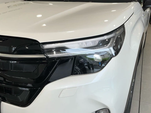 Subaru Forester 2.0i Hybrid Touring