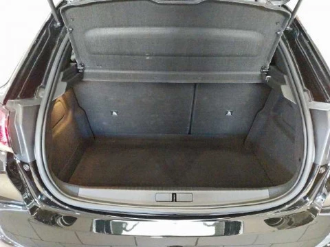 Peugeot 208 5P Allure Pack BlueHDi 100 S&S 6 Vel MAN