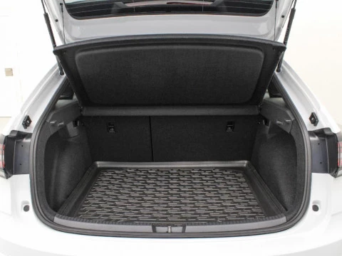 Volkswagen Taigo 1.5 TSI 110KW DSG R-LINE 150 5P