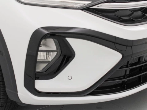 Volkswagen Taigo 1.5 TSI 110KW DSG R-LINE 150 5P