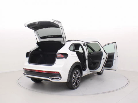 Volkswagen Taigo 1.5 TSI 110KW DSG R-LINE 150 5P