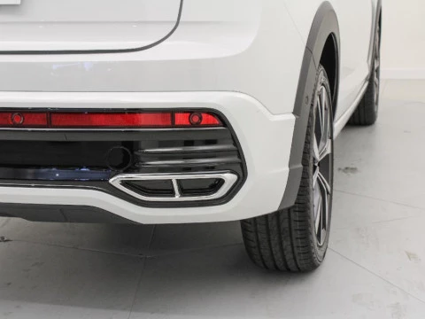 Volkswagen Taigo 1.5 TSI 110KW DSG R-LINE 150 5P