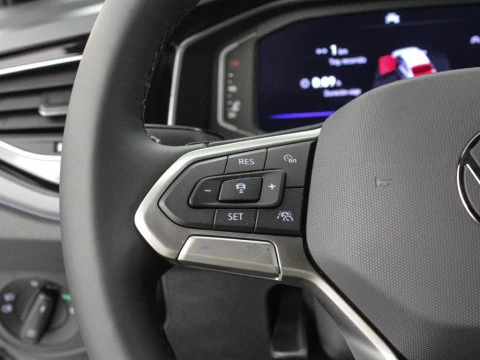 Volkswagen Taigo 1.5 TSI 110KW DSG R-LINE 150 5P