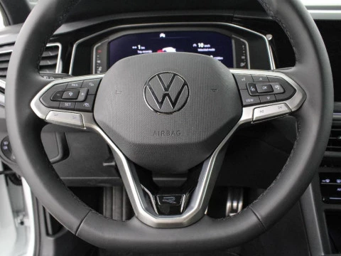 Volkswagen Taigo 1.5 TSI 110KW DSG R-LINE 150 5P