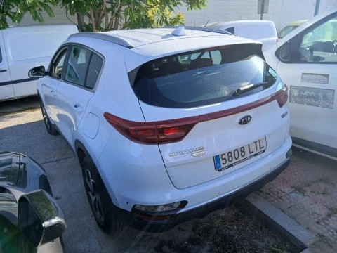 Kia Sportage 1.6 MHEV Business 100kW (136CV) 4x4