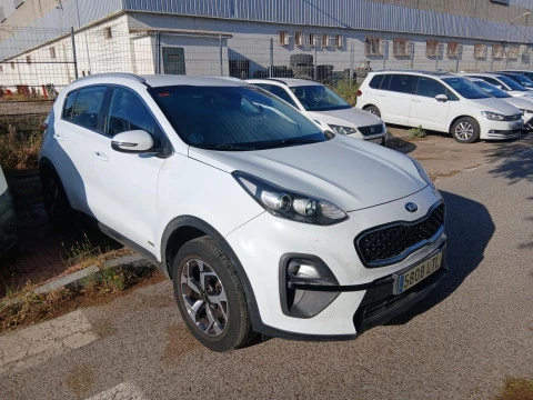 Kia Sportage 1.6 MHEV Business 100kW (136CV) 4x4