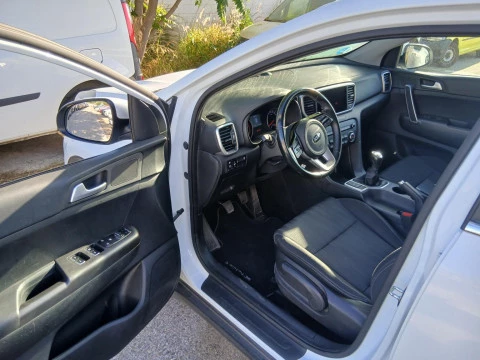 Kia Sportage 1.6 MHEV Business 100kW (136CV) 4x4