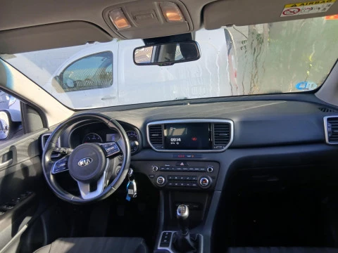 Kia Sportage 1.6 MHEV Business 100kW (136CV) 4x4