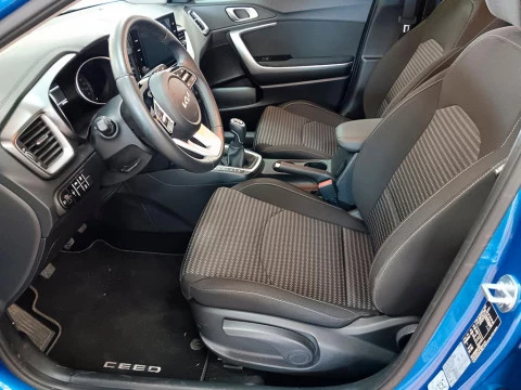 Kia Ceed 1.6 MHEV 100KW DRIVE 5P Kia Ceed 1.6 MHEV 100KW DRIVE 5P