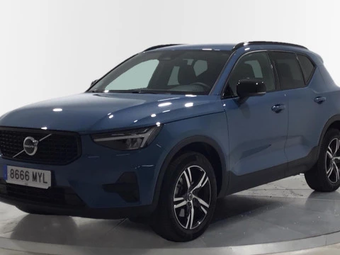 Volvo XC40 XC40 Plus, B3 Mild hybrid, Gasolina, Dark