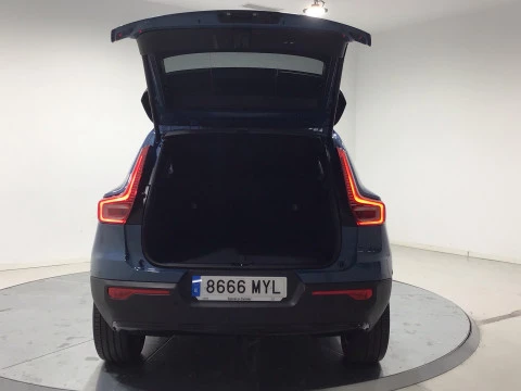 Volvo XC40 XC40 Plus, B3 Mild hybrid, Gasolina, Dark