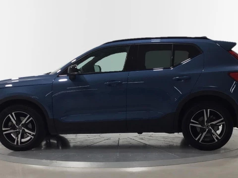 Volvo XC40 XC40 Plus, B3 Mild hybrid, Gasolina, Dark