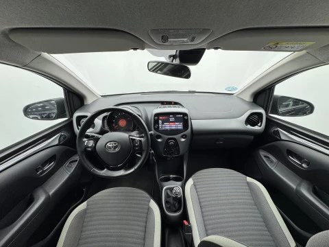 Toyota Aygo 1.0 70 x-play