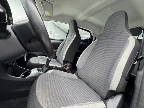 Toyota Aygo 1.0 70 x-play