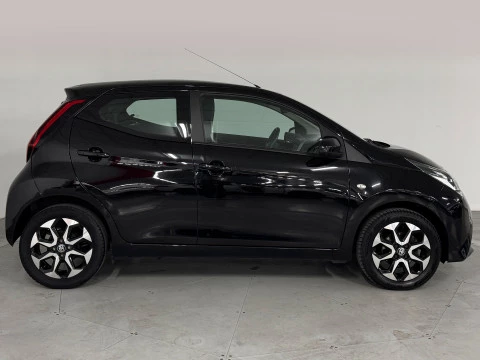 Toyota Aygo 1.0 70 x-play