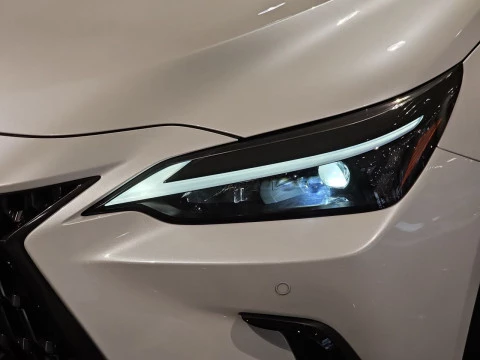 Lexus NX 450h+ Premium+ 4WD