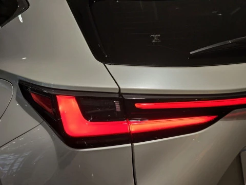 Lexus NX 450h+ Premium+ 4WD