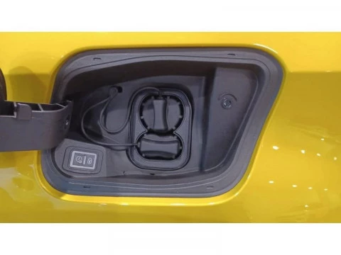 Jeep Avenger BEV 115kW (156CV) Summit