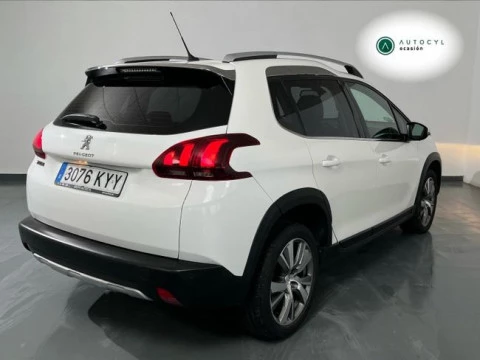 Peugeot 2008 Allure BlueHDi 73KW (100CV)