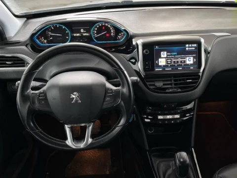 Peugeot 2008 Allure BlueHDi 73KW (100CV)