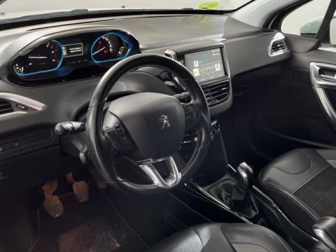 Peugeot 2008 Allure BlueHDi 73KW (100CV)