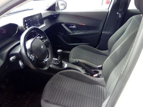 Peugeot 2008 Active BlueHDI 100 S&S BVM6