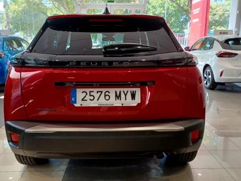 Peugeot 2008 Allure Gasolina 100 S&S 6 Vel. MAN