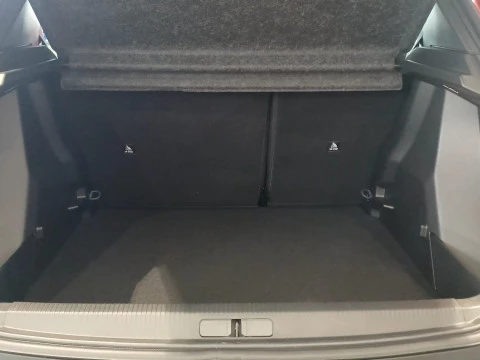 Peugeot 2008 Allure Gasolina 100 S&S 6 Vel. MAN