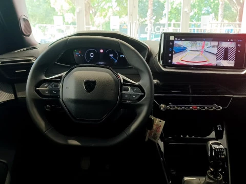 Peugeot 2008 Allure Gasolina 100 S&S 6 Vel. MAN