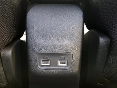 Peugeot 2008 Allure Gasolina 100 S&S 6 Vel. MAN